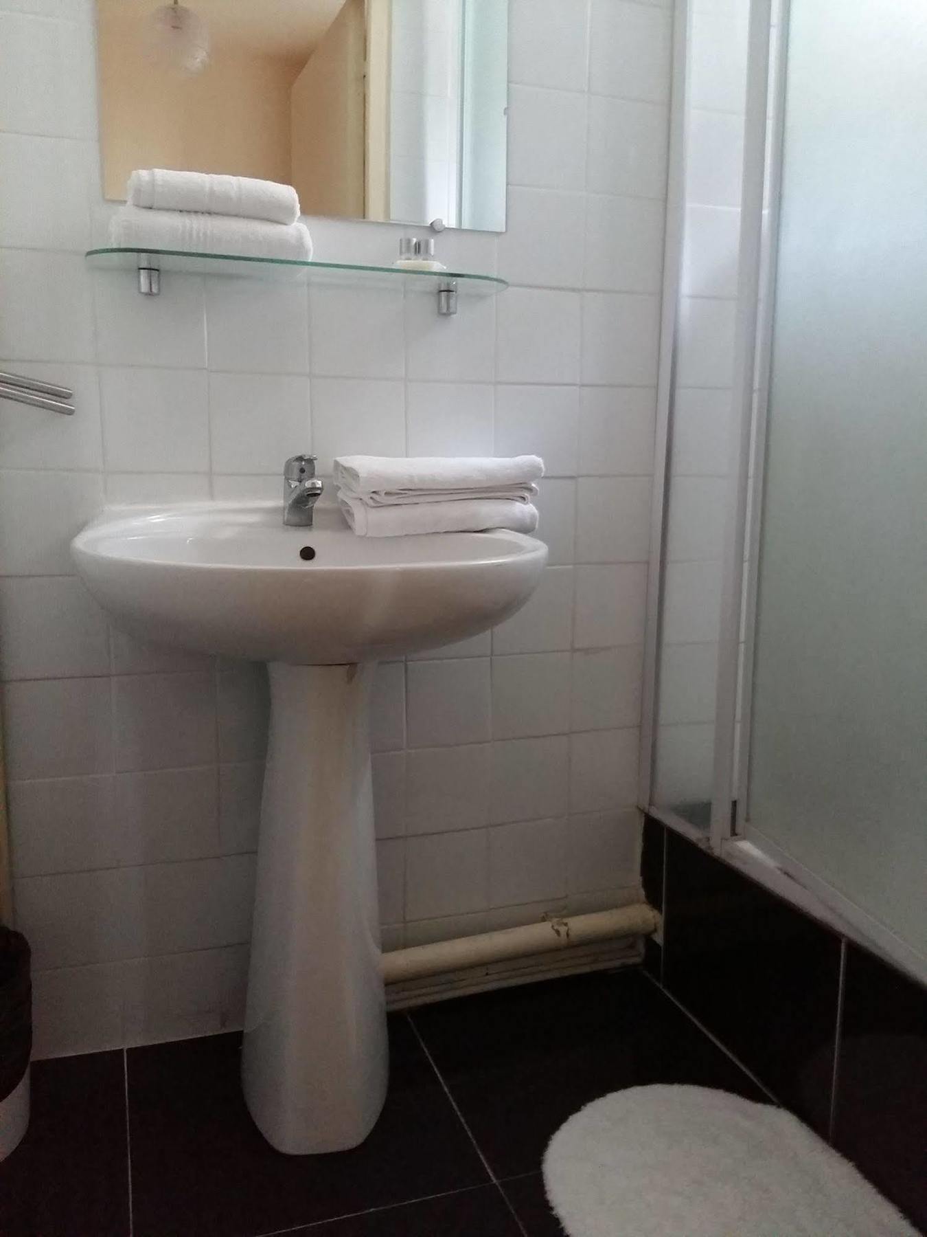 Hotel Du Metro Париж Екстер'єр фото